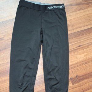 Women's Nike Pro Capri Dri Fit Small Compression